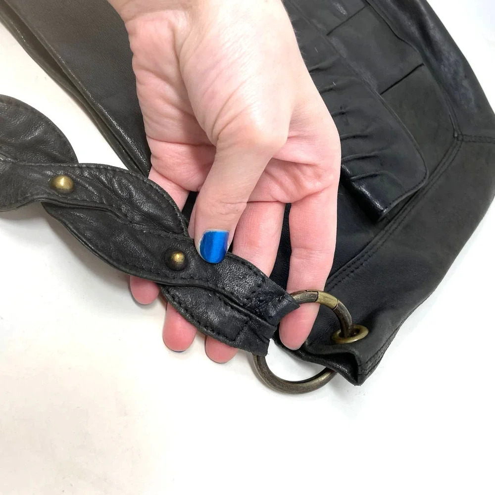 Betsy Johnson Vintage Black Vegan Leather Western Horseshoe Shoulder Bag - Picture 8 of 12